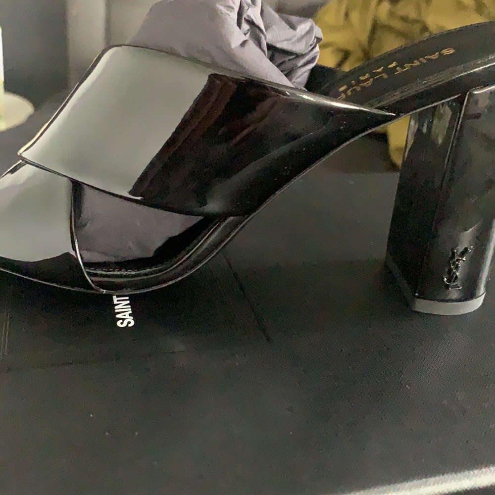 AUTHENTIC YSL BLACK PATENT 95mm LOULOU HEELS